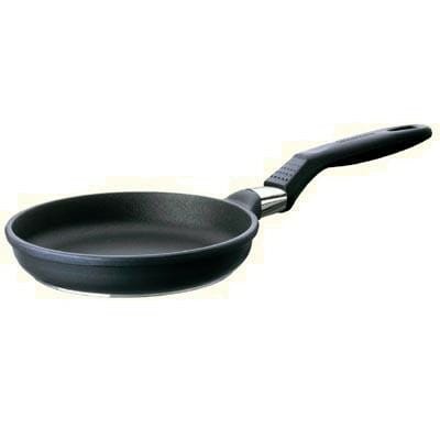 patelnia tytanowa, ceramiczna